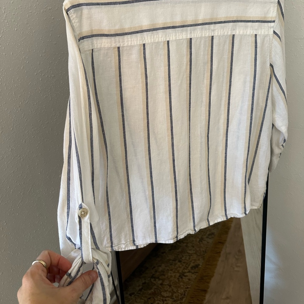 Abercrombie & Fitch Button Down - Size Medium - image 3